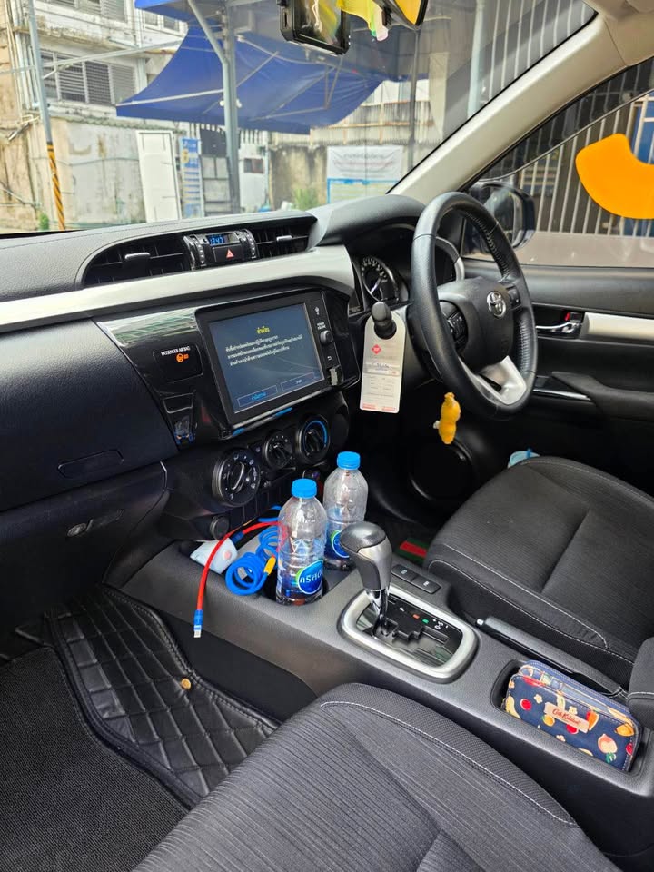 2023 Toyota hirux revo (ตัวเตี้ย) view 4