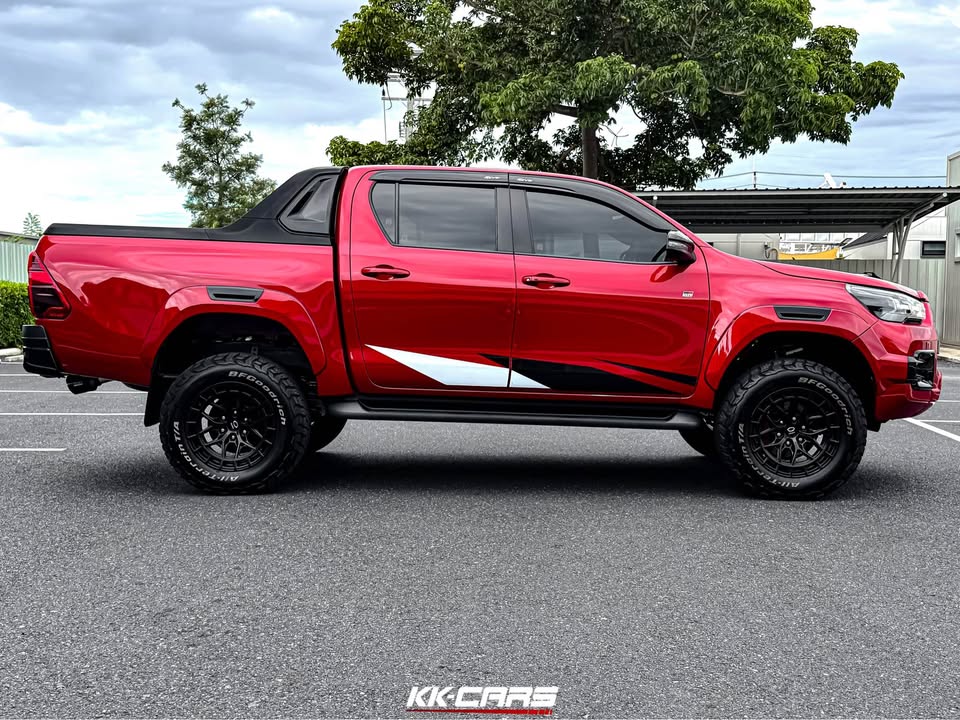 2021 Toyota hilux revo view 4
