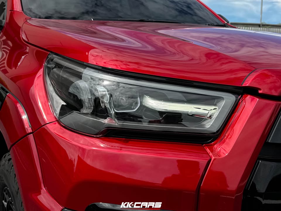 2021 Toyota hilux revo view 6