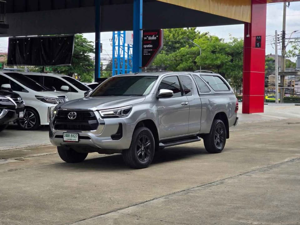 2022 Toyota revo prerunner auto view 2