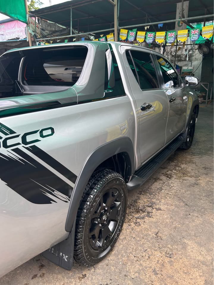 2020 Toyota hilux revo rocco view 6