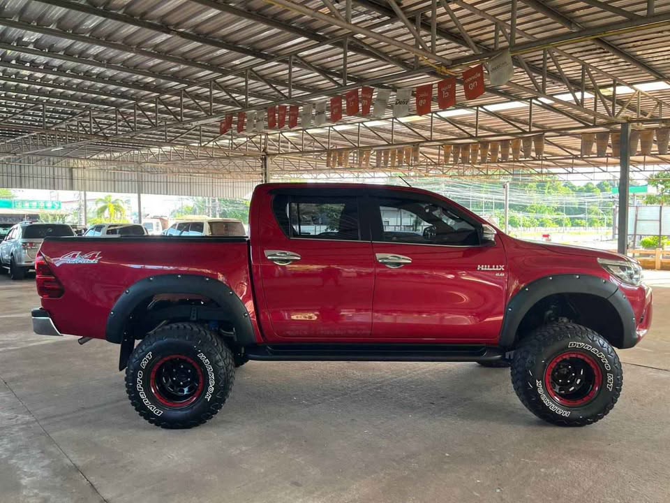 2017 Toyota hilux revo 2.8 g. auto 4wd view 4