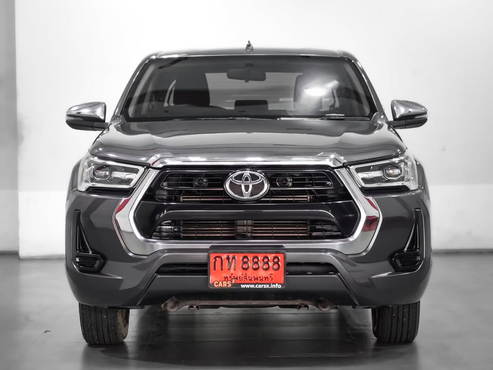 2022 Toyota hilux revo 2.4 z edition mid double cab view 2