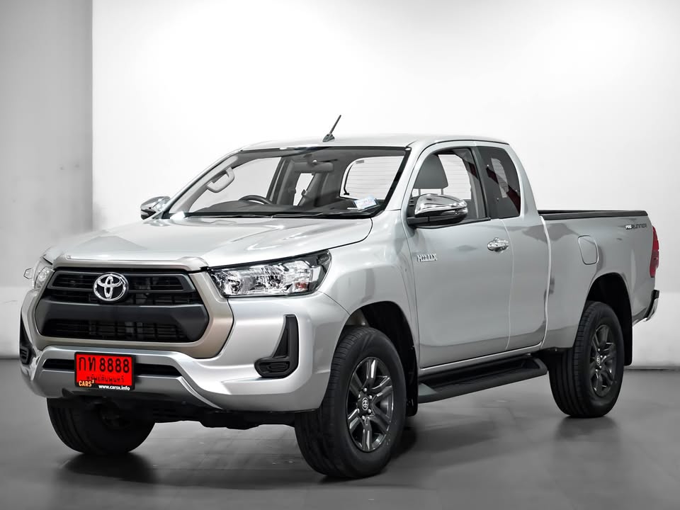 2020 Toyota hilux revo 2.4 prerunner entry smart cab