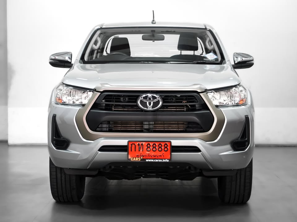 2020 Toyota hilux revo 2.4 prerunner entry smart cab view 2