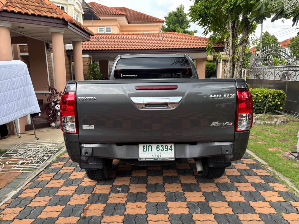 2018 Toyota hilux revo view 5