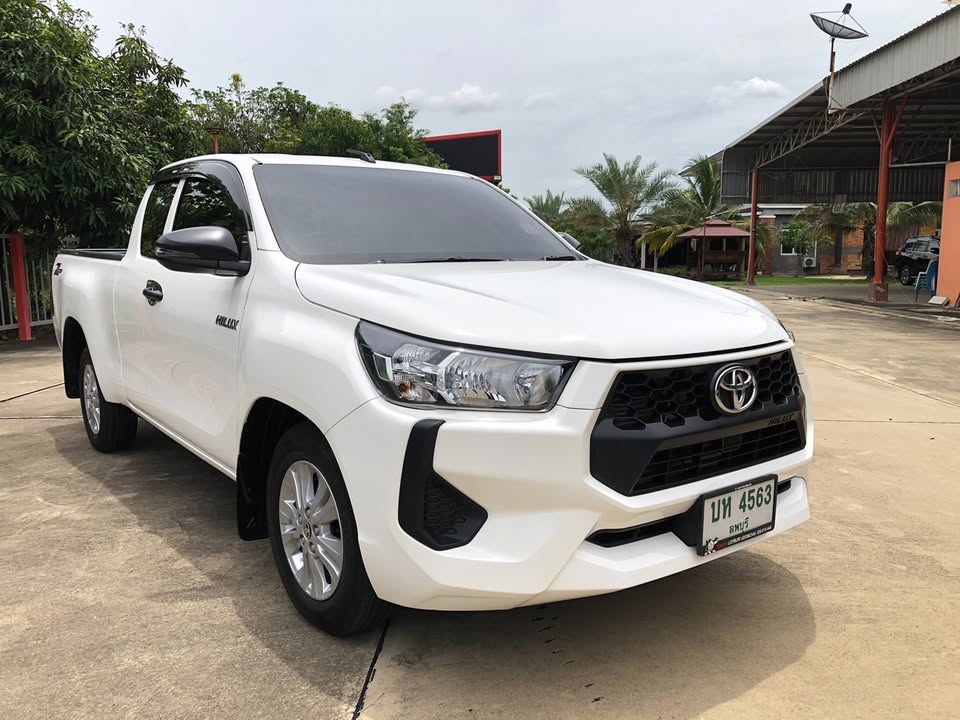 2026 Toyota hilux revo z-edition entry cab 2.4 m/t ไมล์12569km view 3