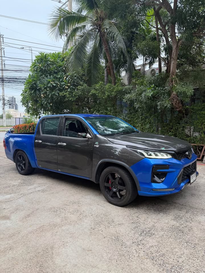 2016 Toyota hilux view 6