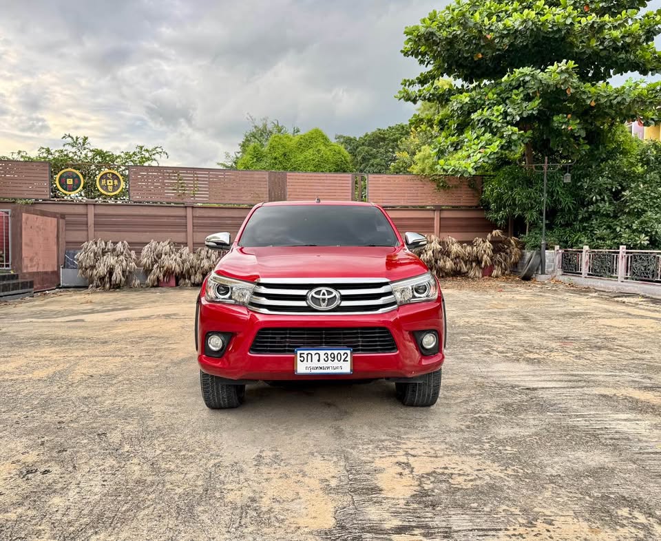 2016 Toyota revo 4ประตู view 2