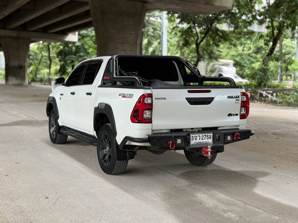 2023 Toyota hilux revo double cab 2.4 mid at view 6
